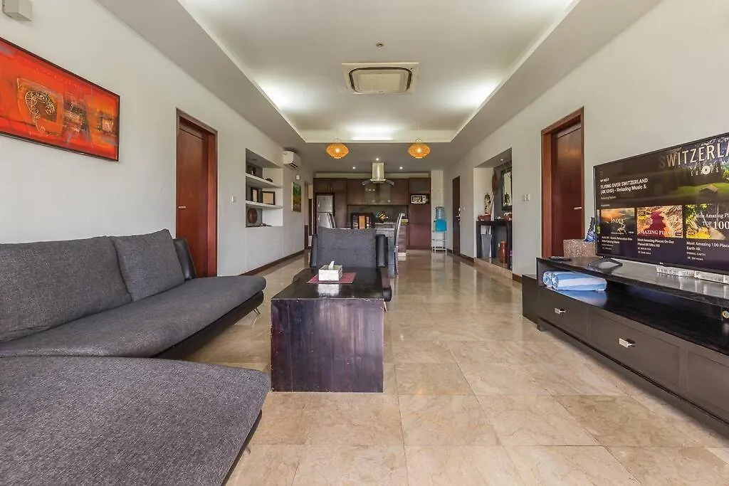 Quiet Central Seminyak 2Bd 2 Bath And Walk To Eat St Indonesia
