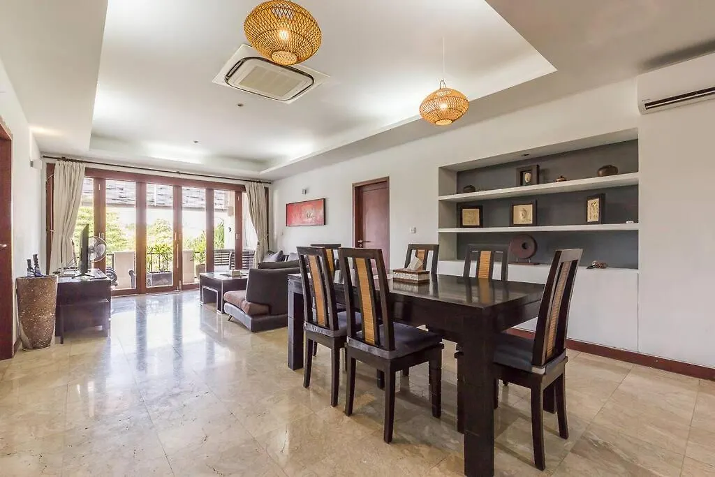 Apartment Quiet Central Seminyak 2Bd 2 Bath And Walk To Eat St Indonesia