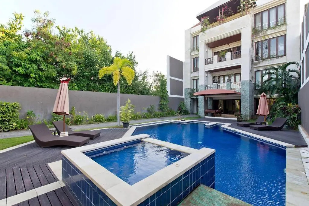 Quiet Central Seminyak 2Bd 2 Bath And Walk To Eat St